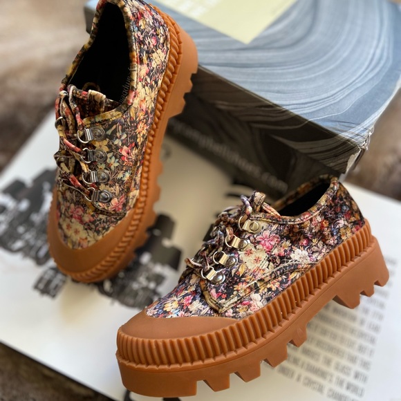 Anthropologie x Jeffrey Campbell B2School Platform Sneakers - Picture 9 of 11